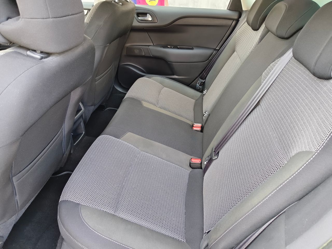 Citroën C4 e-HDi 115 Airdream Collection - Foto 18