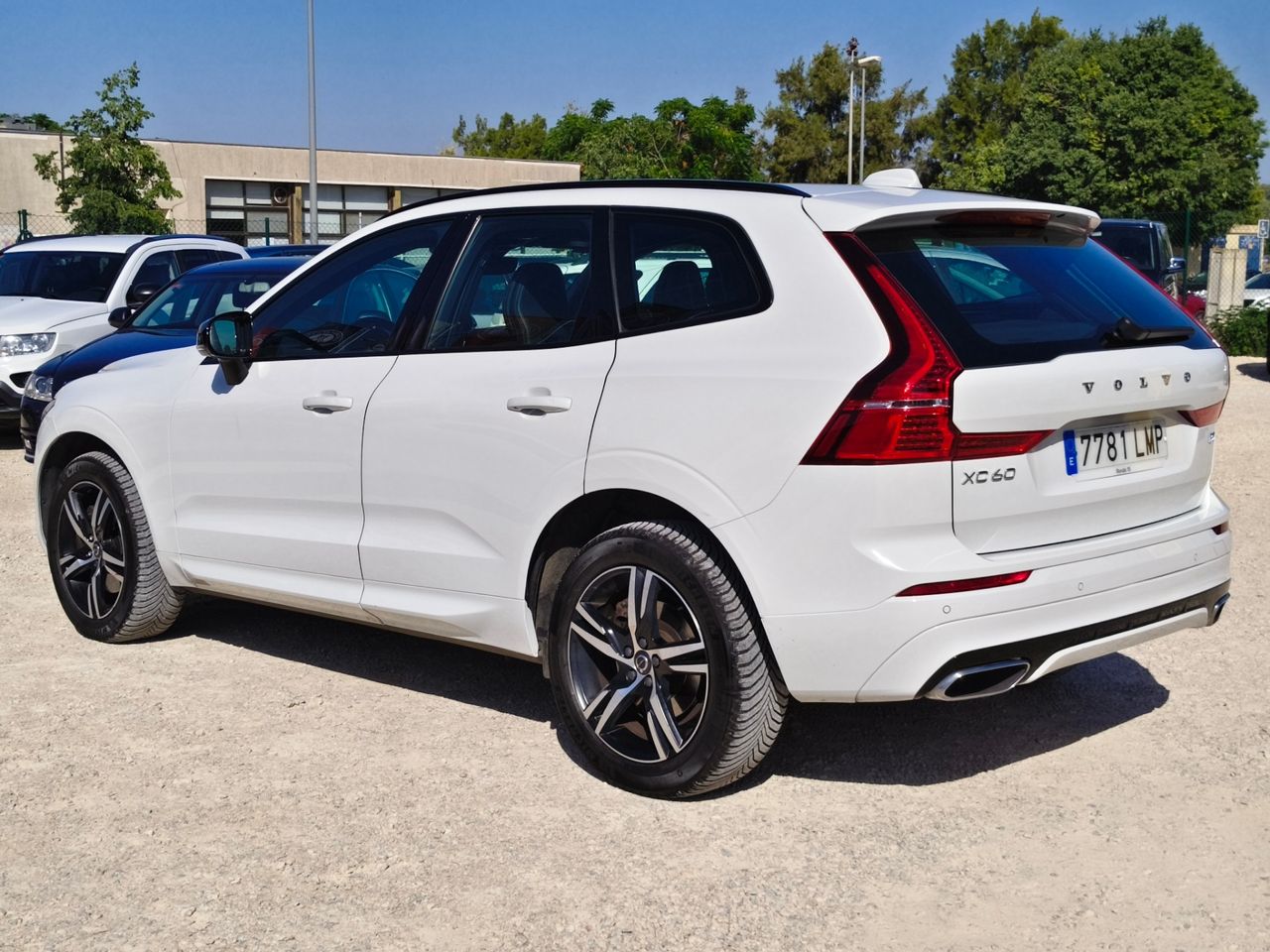 Volvo XC60 R-Design B4 Diesel - Foto 11