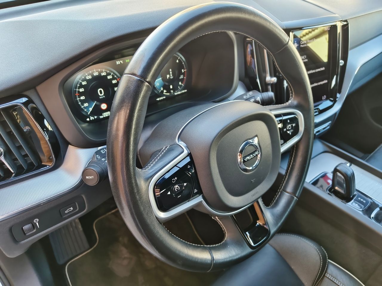 Volvo XC60 R-Design B4 Diesel - Foto 7