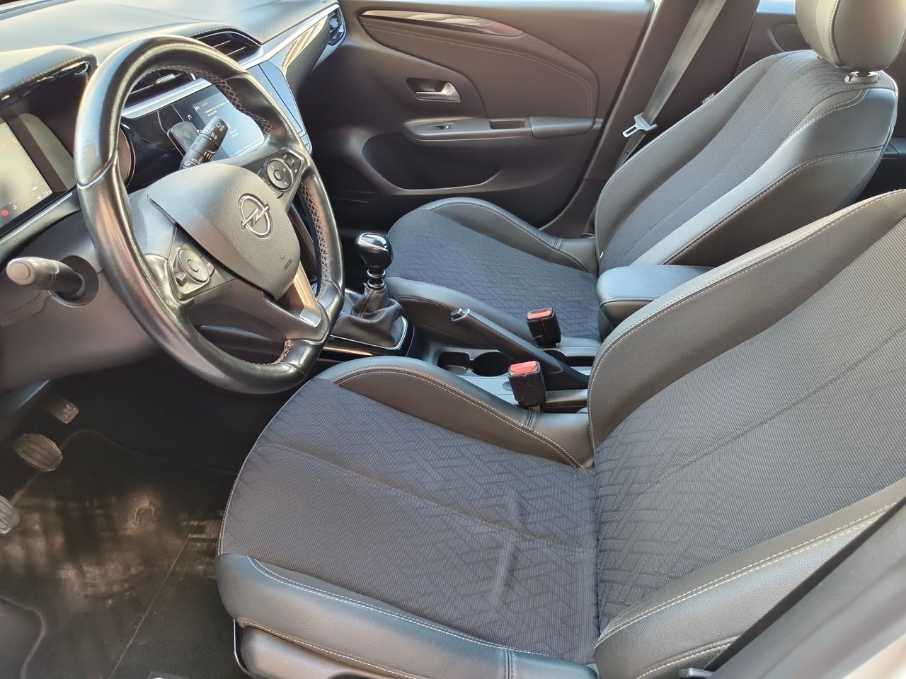 Opel Corsa 1.2T 74 kW - Foto 21