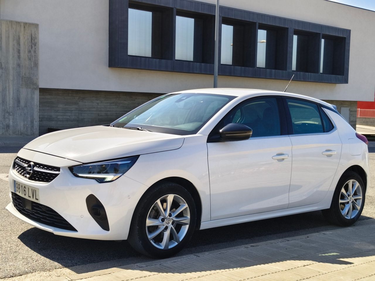 Opel Corsa 1.2T 74 kW - Foto 3