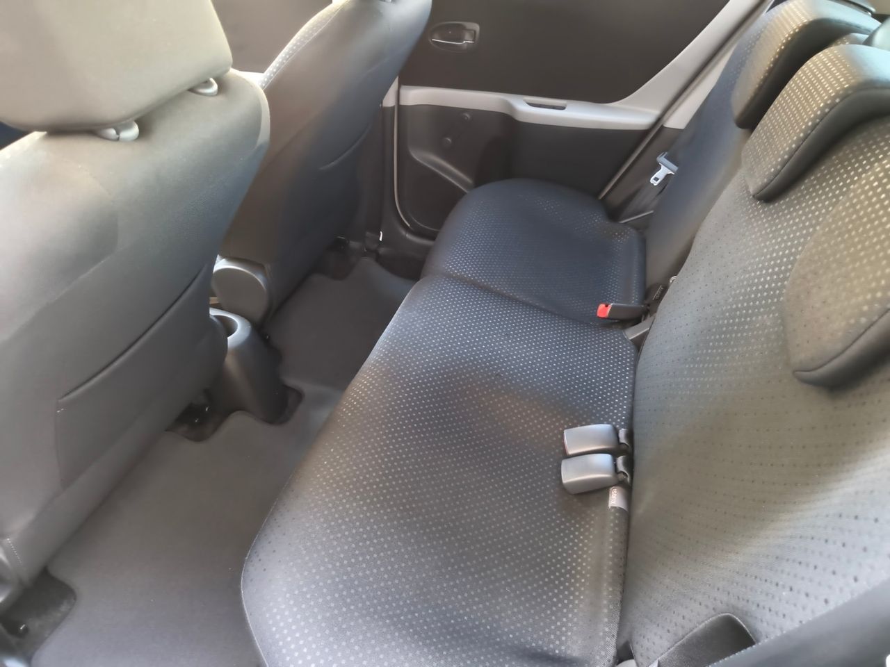 Toyota Yaris 5p 1.3 VVT-i Dual Active Confortdrive - Foto 19