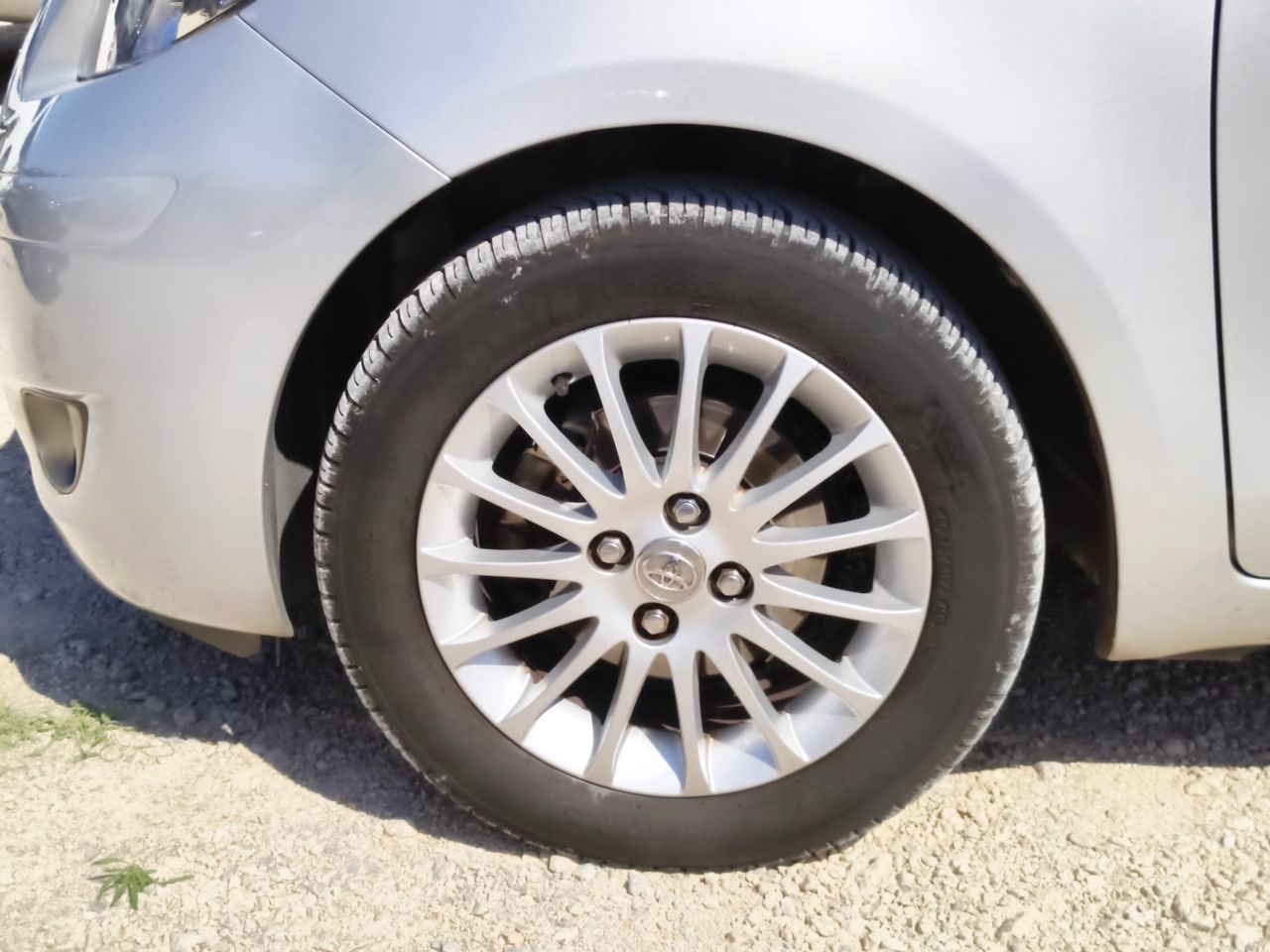 Toyota Yaris 5p 1.3 VVT-i Dual Active Confortdrive - Foto 12