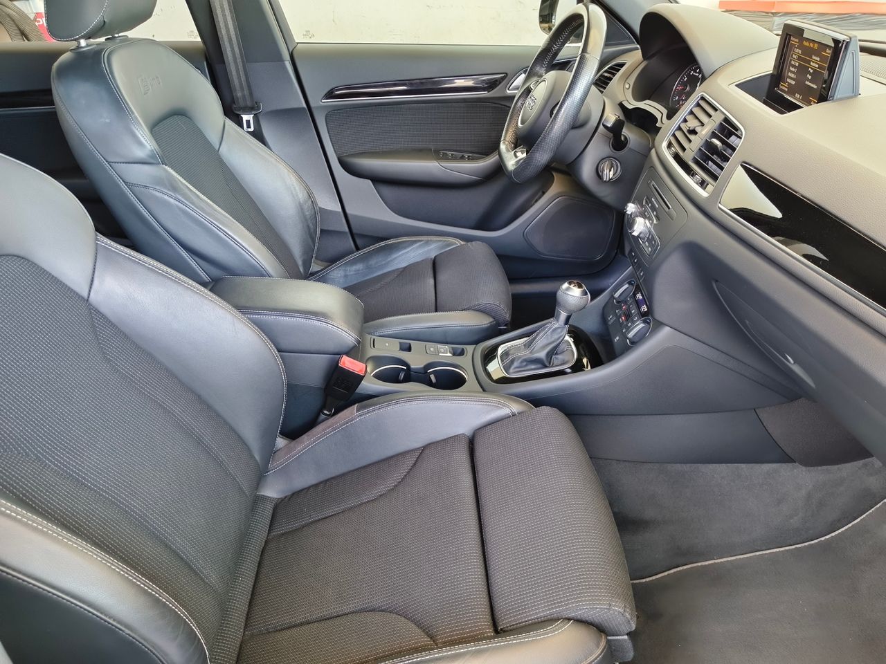 Audi Q3 sport edition 1.4 TFSI CoD 110 kW S line - Foto 6