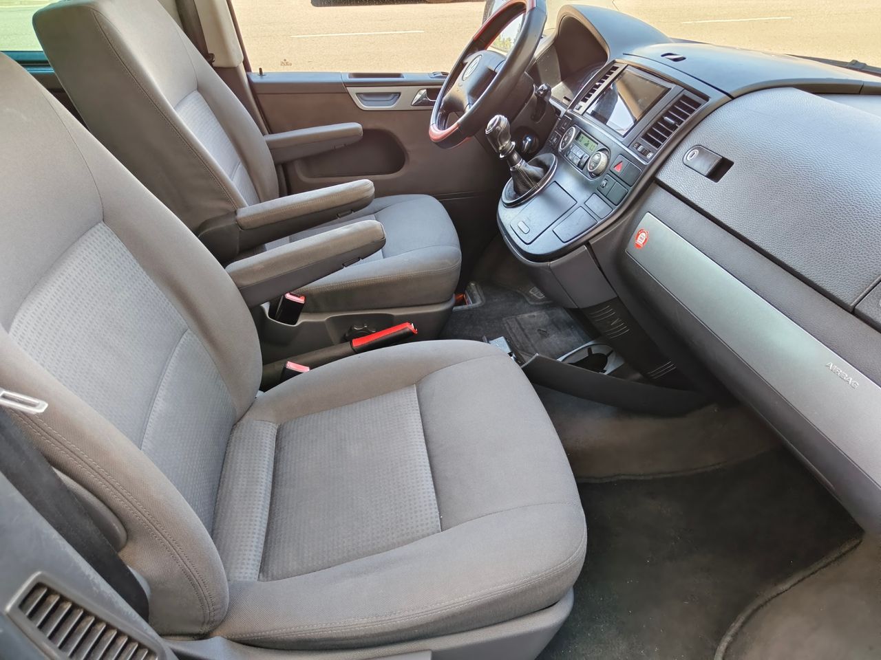 Volkswagen Multivan Comfortline 2.0 Bi-TDI 180 CV 7 plazas - Foto 6