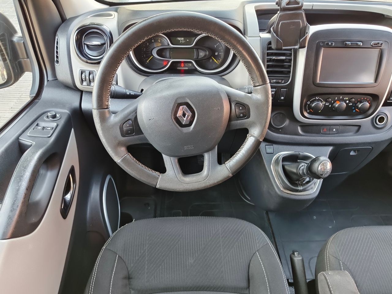 Renault Trafic Passenger Edition Largo Energy dCi 92 kW - Foto 20