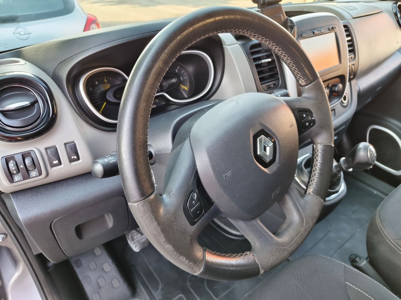 Renault Trafic Passenger Edition Largo Energy dCi 92 kW - Foto 18