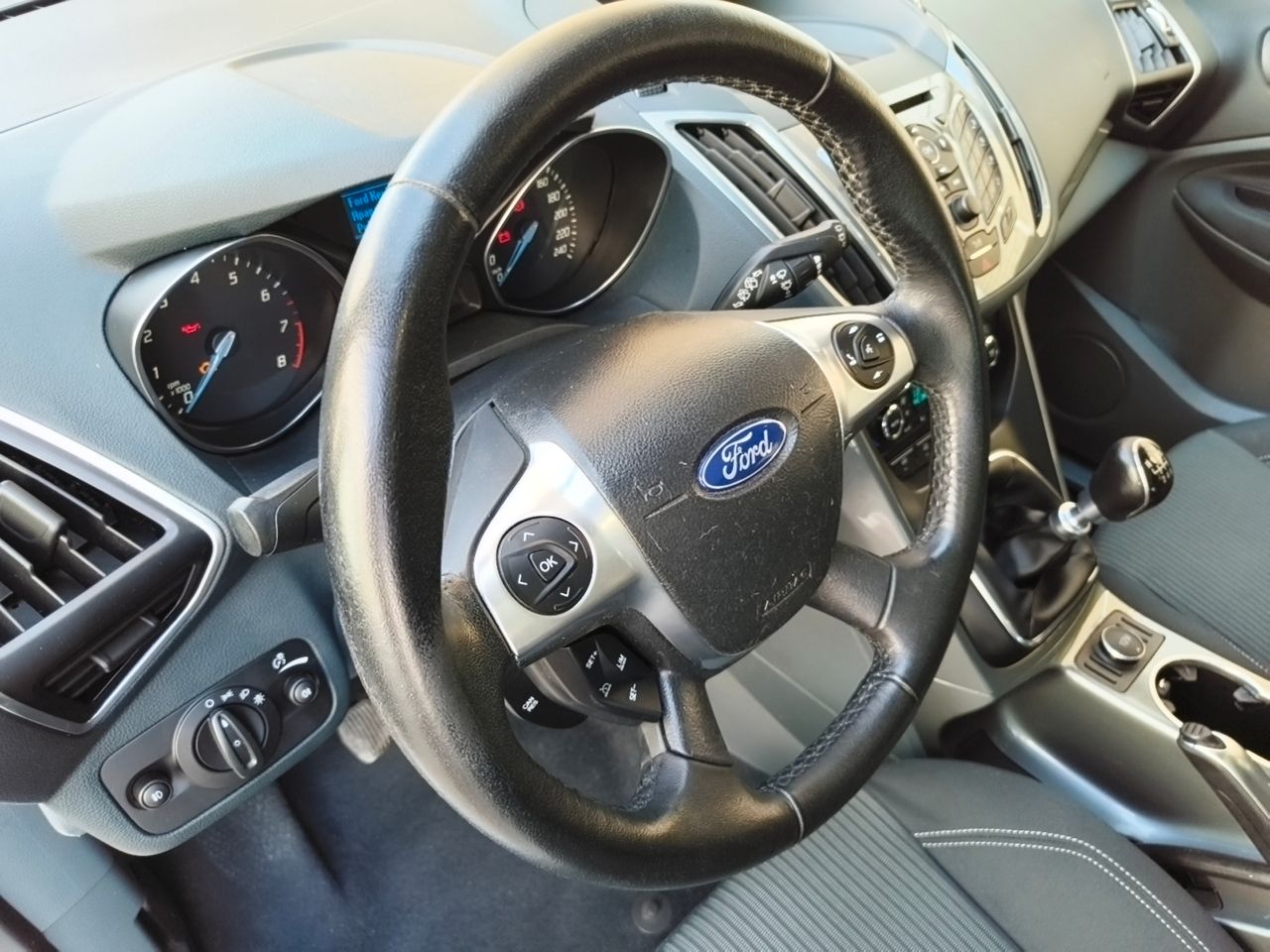 Ford Grand C-MAX Titanium 1.0 EcoBoost Auto-Start-Stop 125 CV 7 plazas 7 plazas - Foto 23