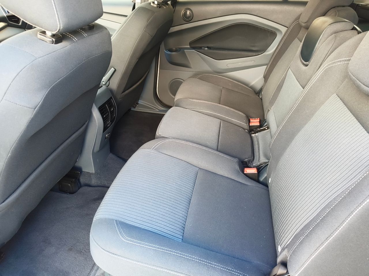 Ford Grand C-MAX Titanium 1.0 EcoBoost Auto-Start-Stop 125 CV 7 plazas 7 plazas - Foto 21