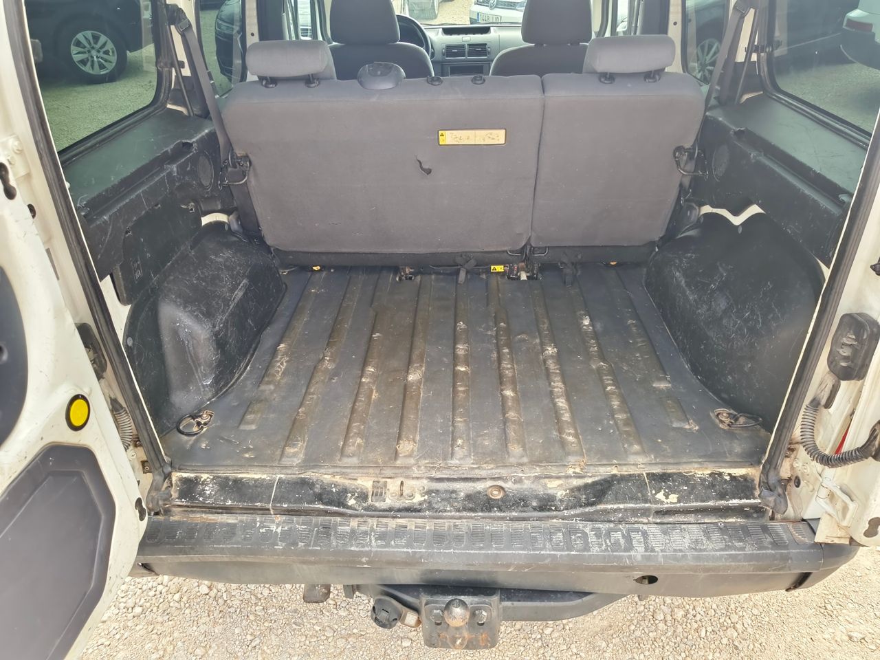 Ford Transit Connect Kombi - Foto 18