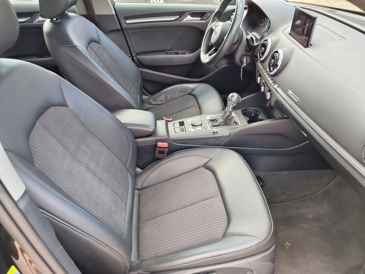 Audi A3 Sportback 30 TFSI S tronic 7 vel. - Foto 6