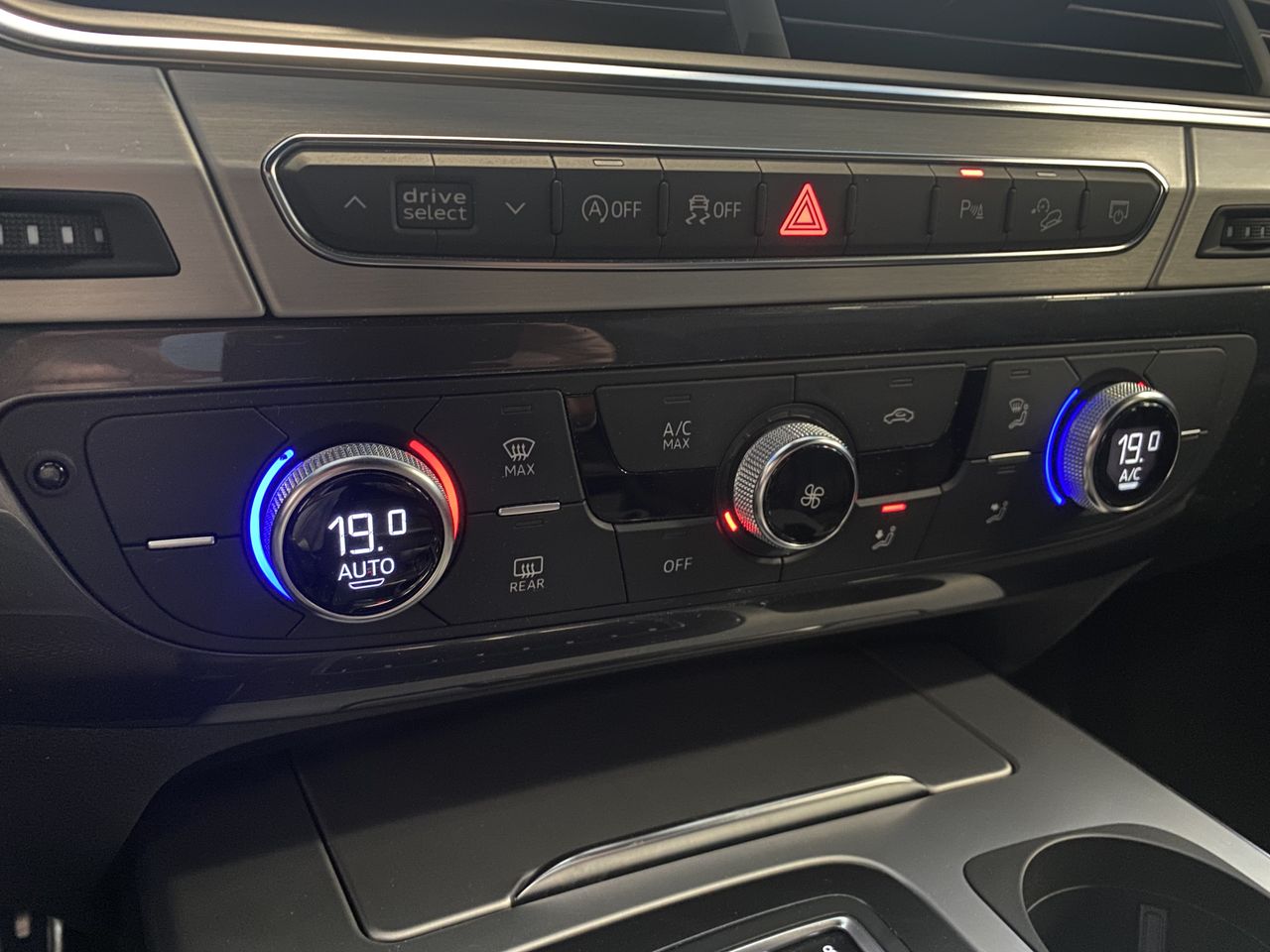 Audi Q7 3.0 45 TDI S-LINE QUATTRO TIPTRONIC HYBRID  - Foto 30