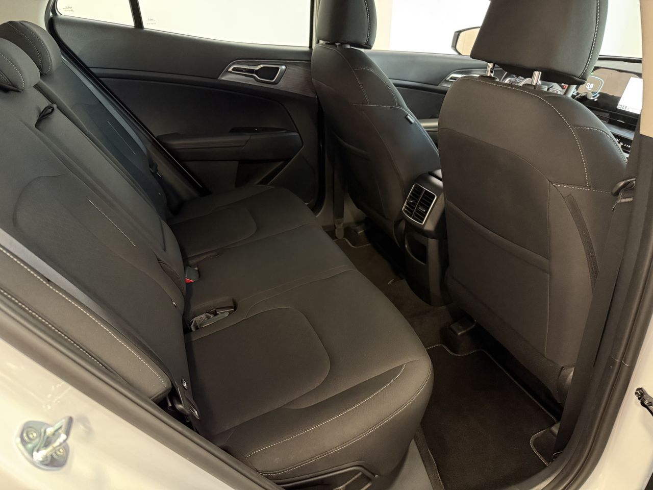 Kia Sportage 1.6 CRDI HYBRID MHEV AUTO.  - Foto 10