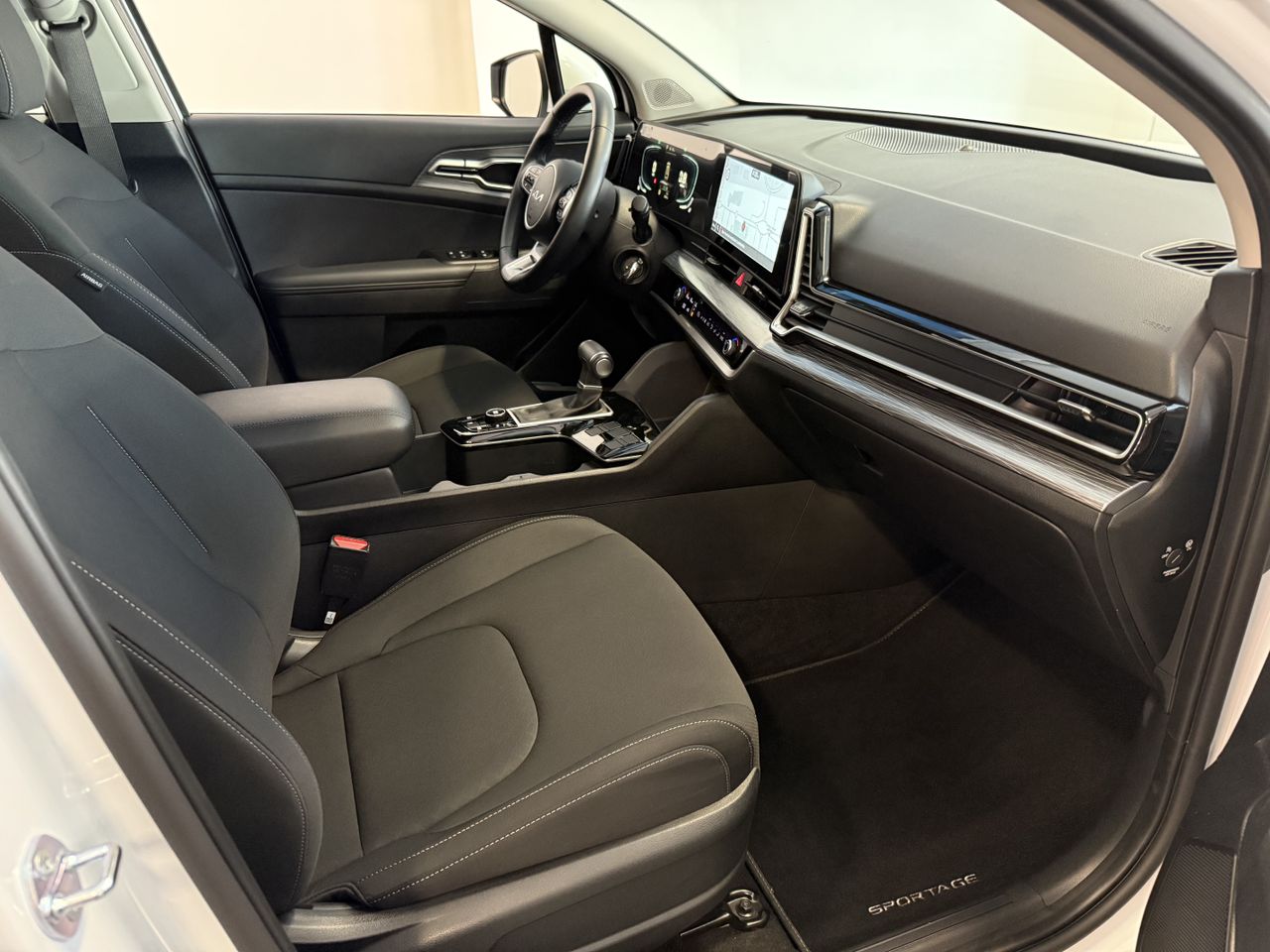 Kia Sportage 1.6 CRDI HYBRID MHEV AUTO.  - Foto 13