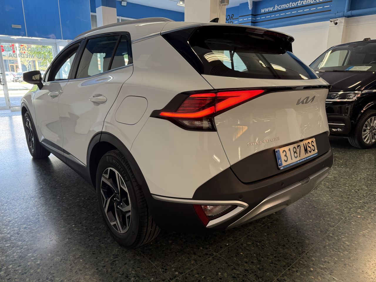 Kia Sportage 1.6 CRDI HYBRID MHEV AUTO.  - Foto 16