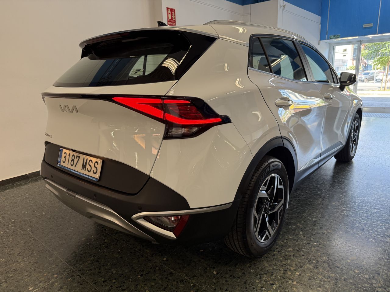Kia Sportage 1.6 CRDI HYBRID MHEV AUTO.  - Foto 4