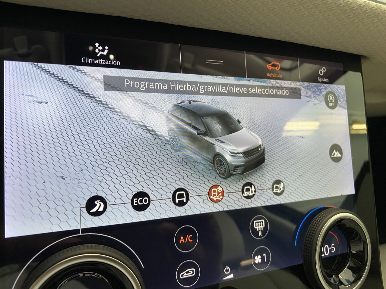 Land-Rover Range Rover Velar 2.0 P250 S AWD AUTO  - Foto 24