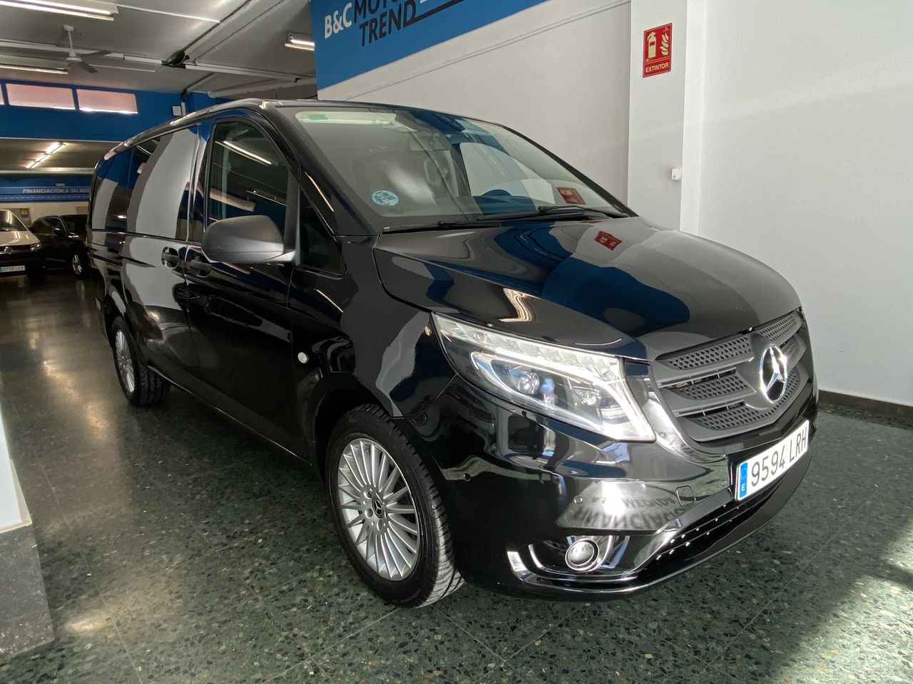 Mercedes Vito 116 CDI TOURER PRO LARGA AUTO 9 PLAZAS 163CV.  - Foto 14