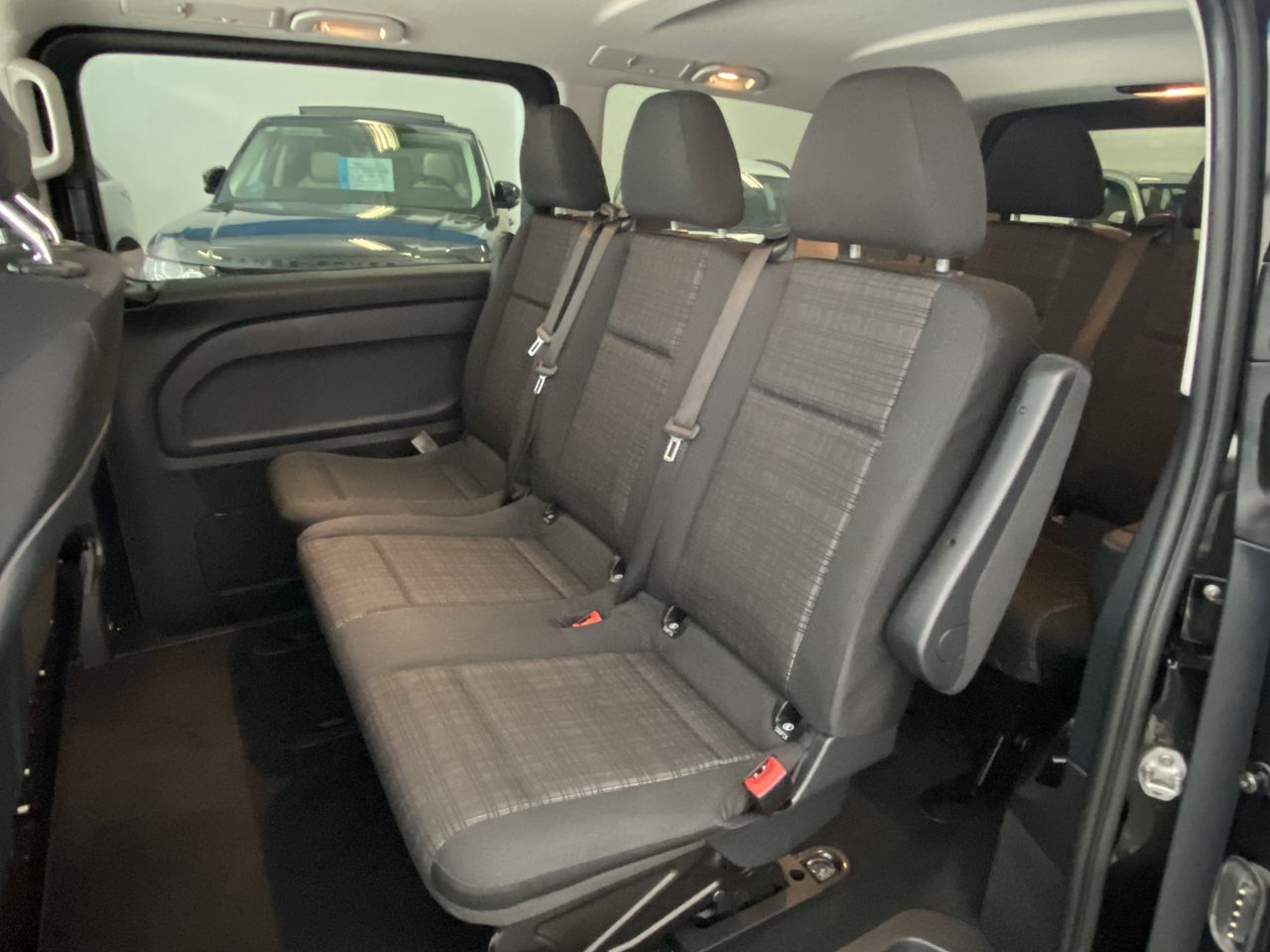 Mercedes Vito 116 CDI TOURER PRO LARGA AUTO 9 PLAZAS 163CV.  - Foto 5