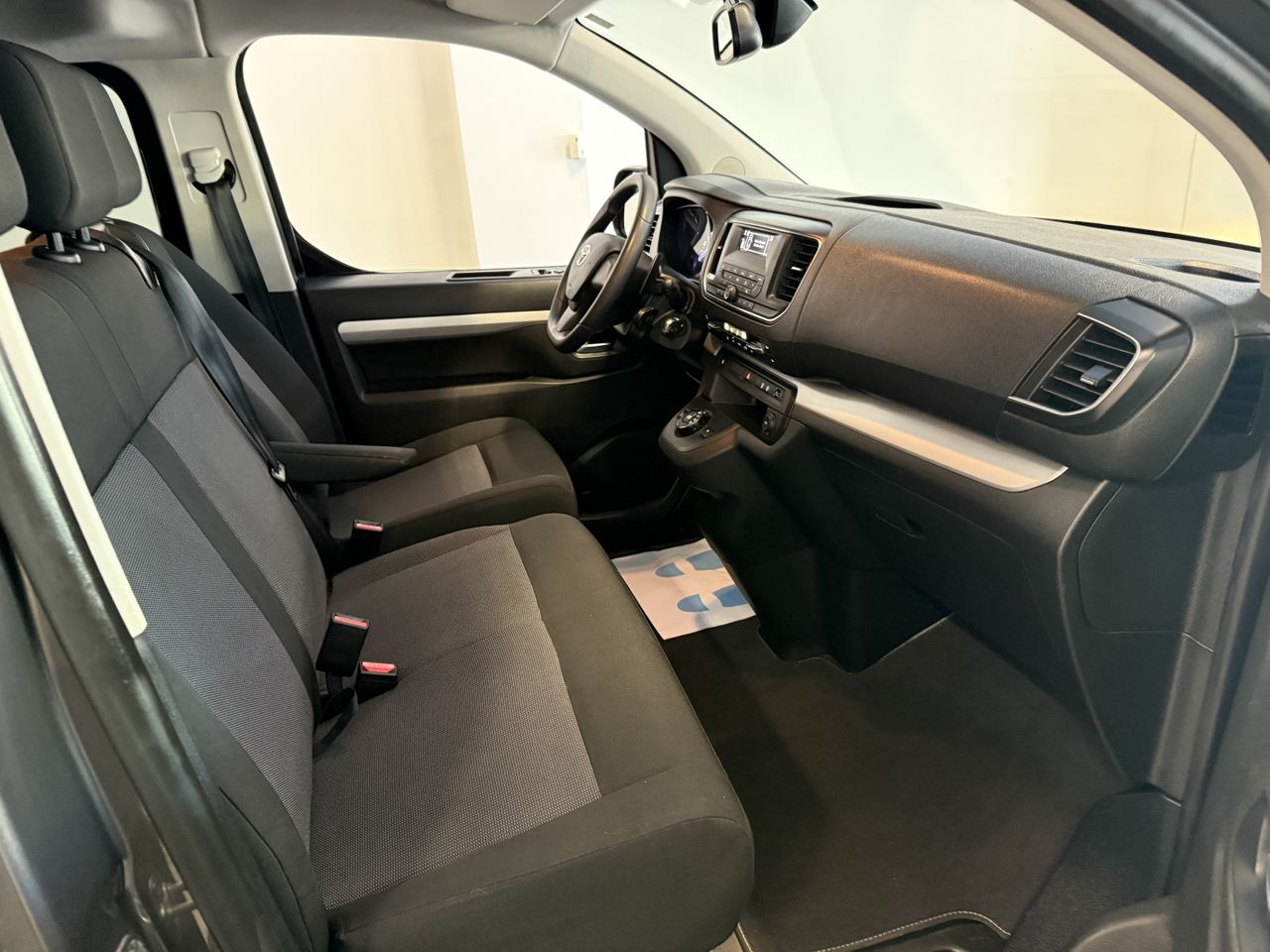 Toyota Proace Verso 2.0d AUTO 177cv 9 PLAZAS  - Foto 13