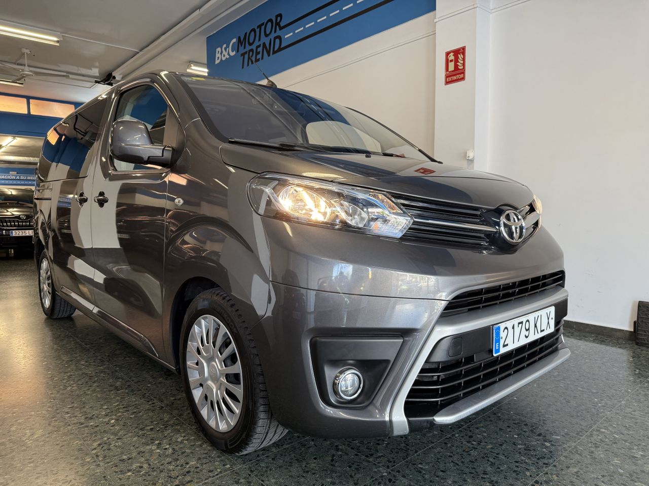 Toyota Proace Verso 2.0d AUTO 177cv 9 PLAZAS  - Foto 10