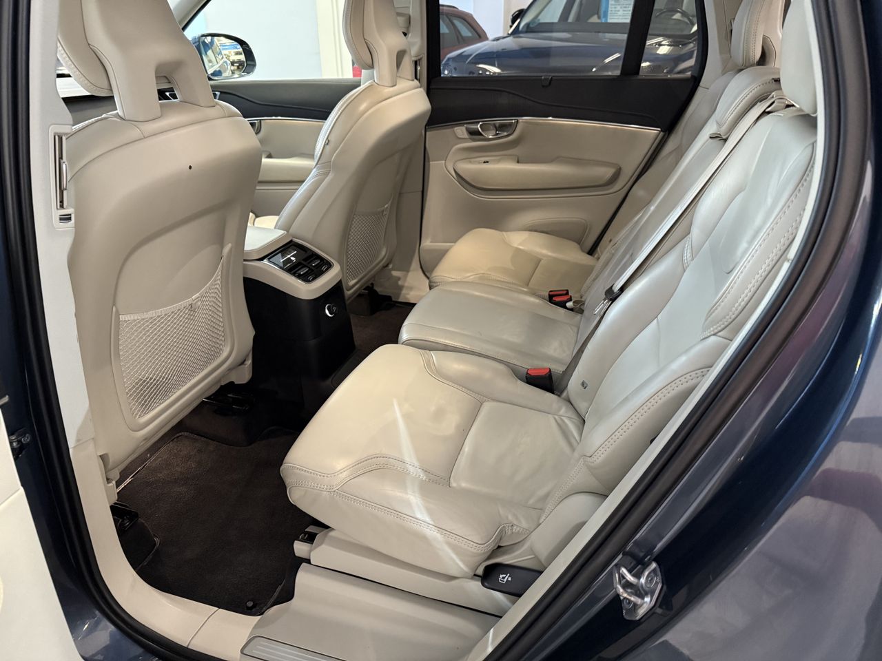 Volvo XC90 2.0 T8 INSCRIPTION PLUG-IN HYBRID AWD AUTO  - Foto 5