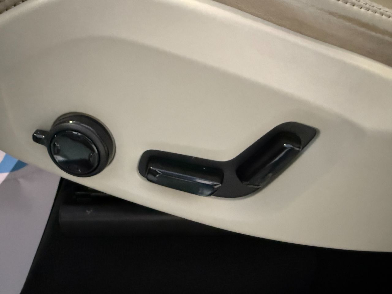 Volvo XC90 2.0 T8 INSCRIPTION PLUG-IN HYBRID AWD AUTO  - Foto 26