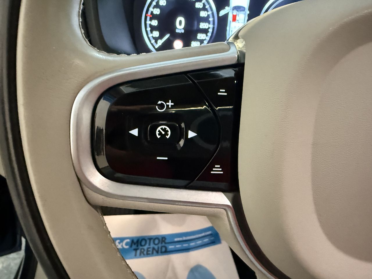 Volvo XC90 2.0 T8 INSCRIPTION PLUG-IN HYBRID AWD AUTO  - Foto 36