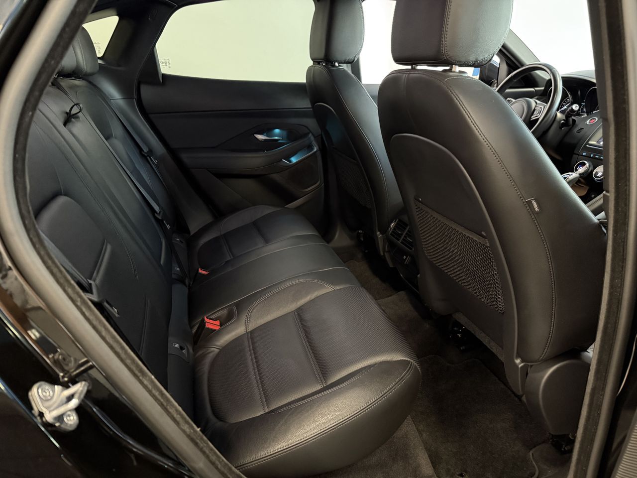 Jaguar E-Pace 2.0 R-DYNAMIC S AWD AUTO 250cv.  - Foto 9