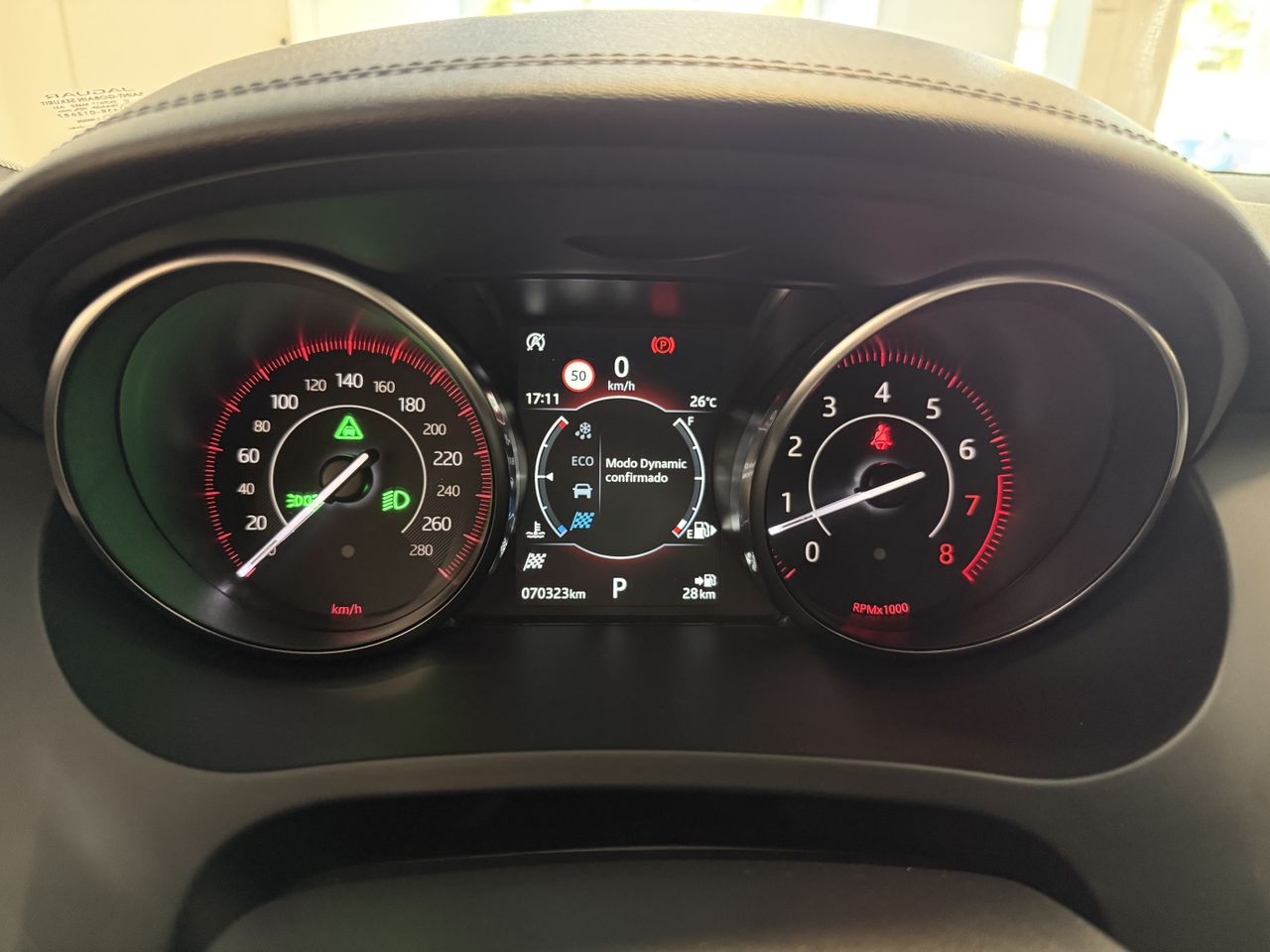 Jaguar E-Pace 2.0 R-DYNAMIC S AWD AUTO 250cv.  - Foto 27