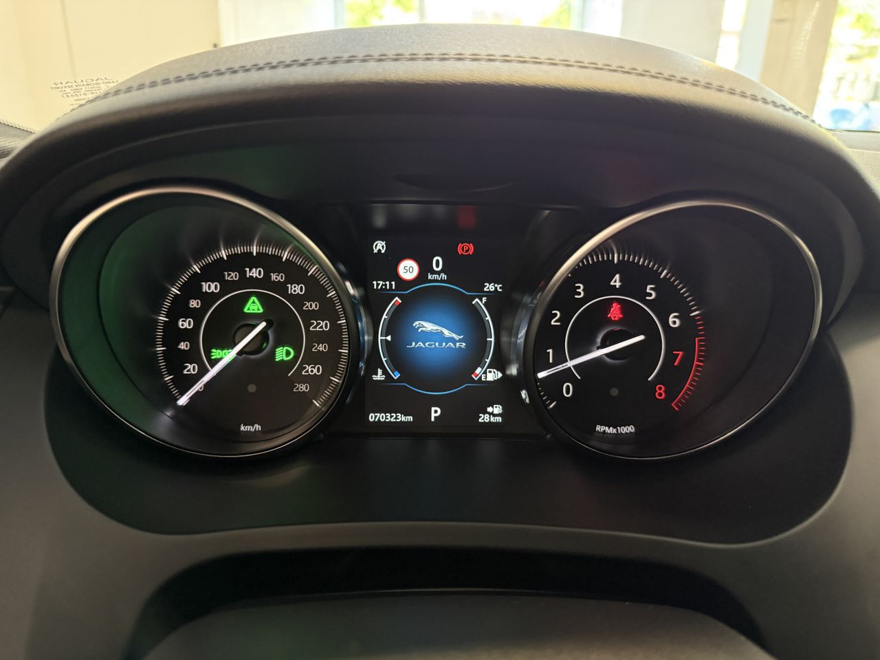 Jaguar E-Pace 2.0 R-DYNAMIC S AWD AUTO 250cv.  - Foto 26