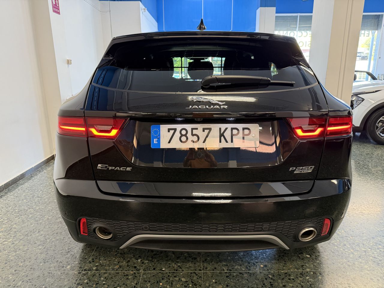 Jaguar E-Pace 2.0 R-DYNAMIC S AWD AUTO 250cv.  - Foto 16
