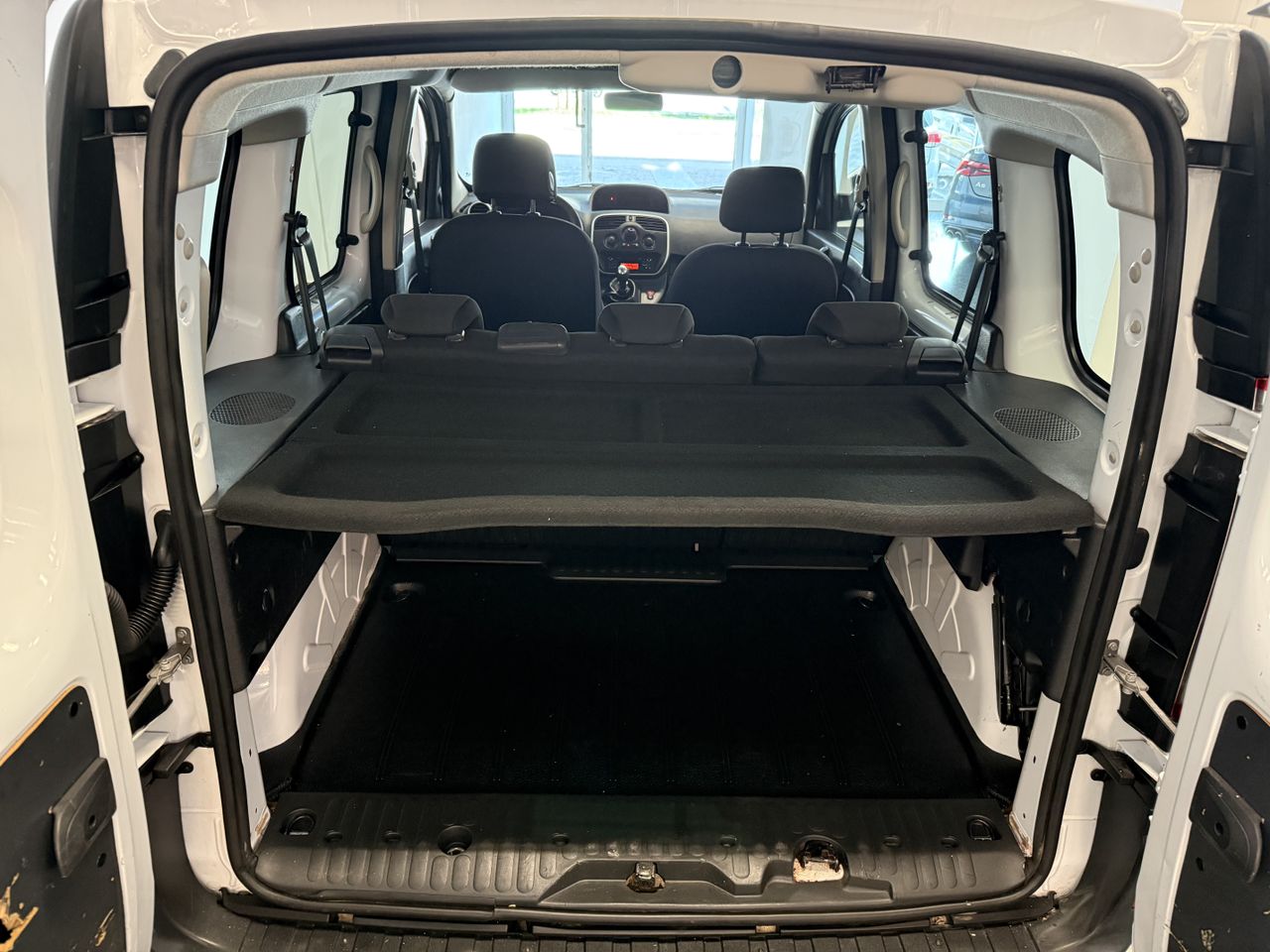 Renault Kangoo Combi 1.5 DCI 5 PLAZAS  - Foto 7