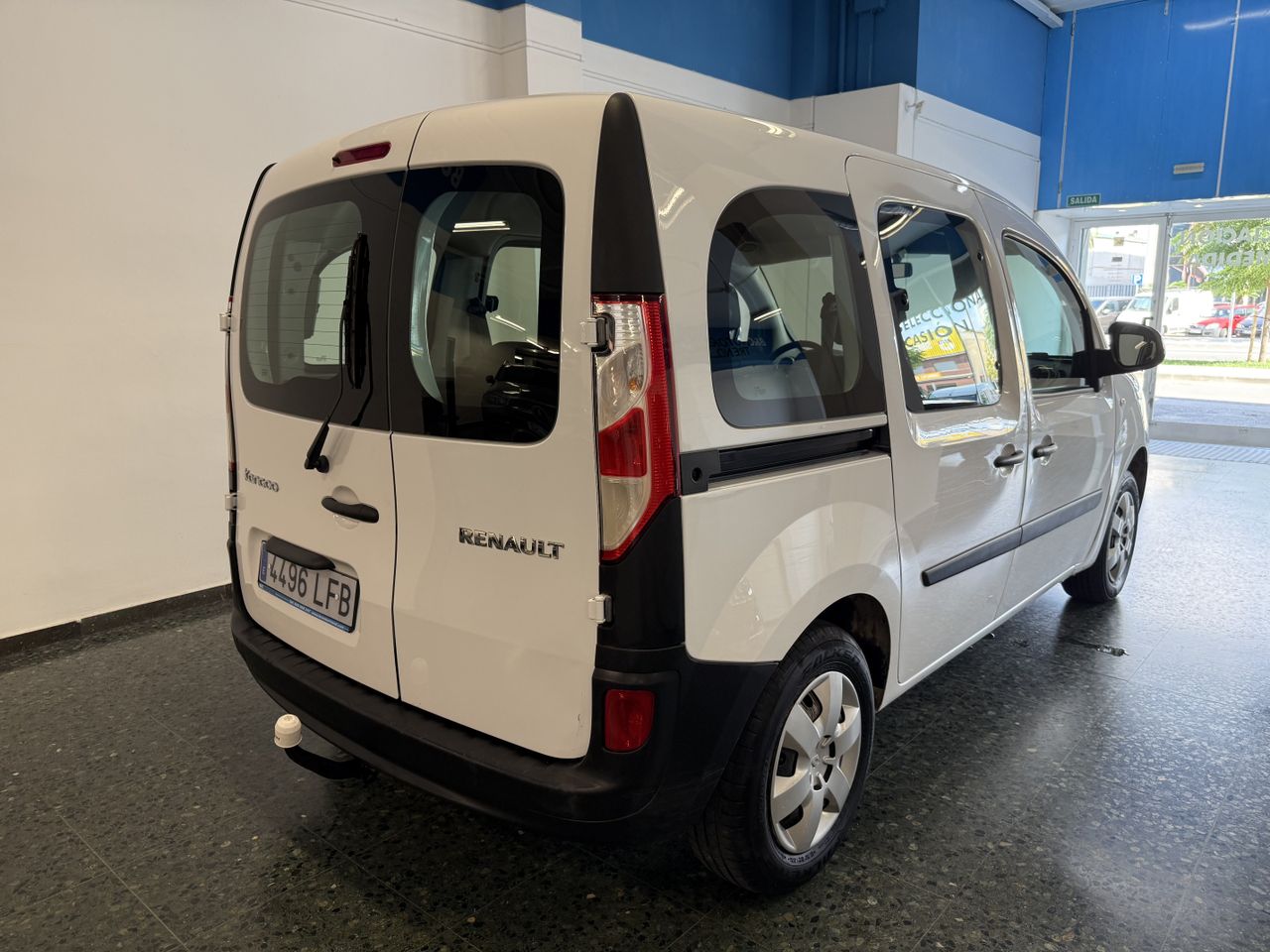 Renault Kangoo Combi 1.5 DCI 5 PLAZAS  - Foto 4