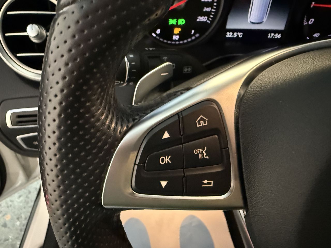 Mercedes Clase GLC 250 4MATIC AMG AUTO  - Foto 33