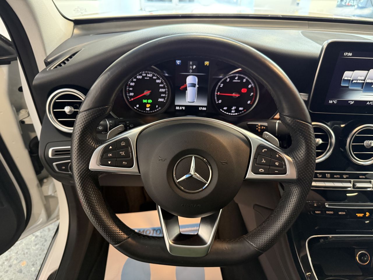 Mercedes Clase GLC 250 4MATIC AMG AUTO  - Foto 30