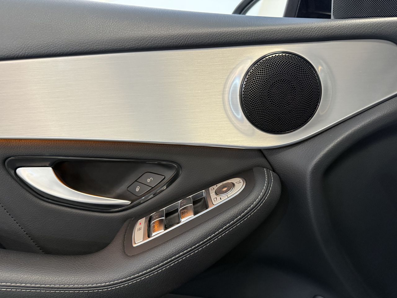 Mercedes Clase GLC 250 4MATIC AMG AUTO  - Foto 36