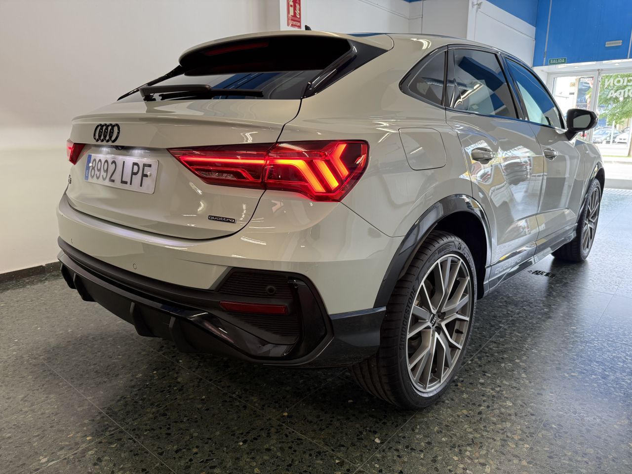 Audi Q3 SPORTBACK 45 2.0 TFSI QUATTRO BLACK LINE S-TRONIC 245cv - Foto 4