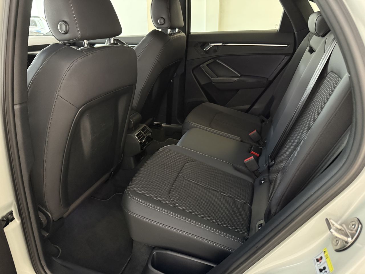 Audi Q3 SPORTBACK 45 2.0 TFSI QUATTRO BLACK LINE S-TRONIC 245cv - Foto 5