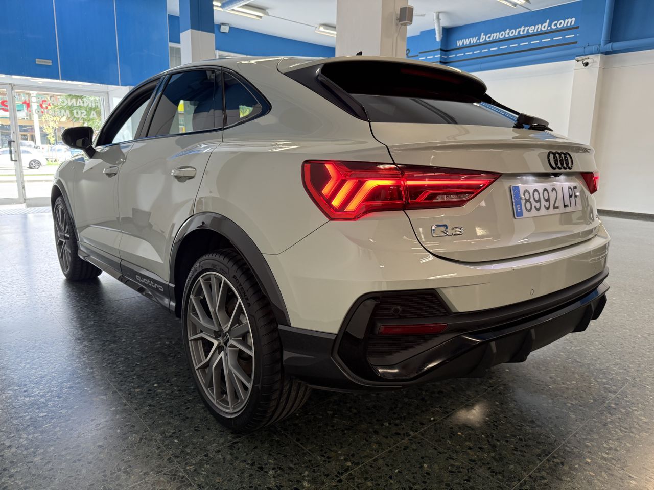 Audi Q3 SPORTBACK 45 2.0 TFSI QUATTRO BLACK LINE S-TRONIC 245cv  - Foto 18