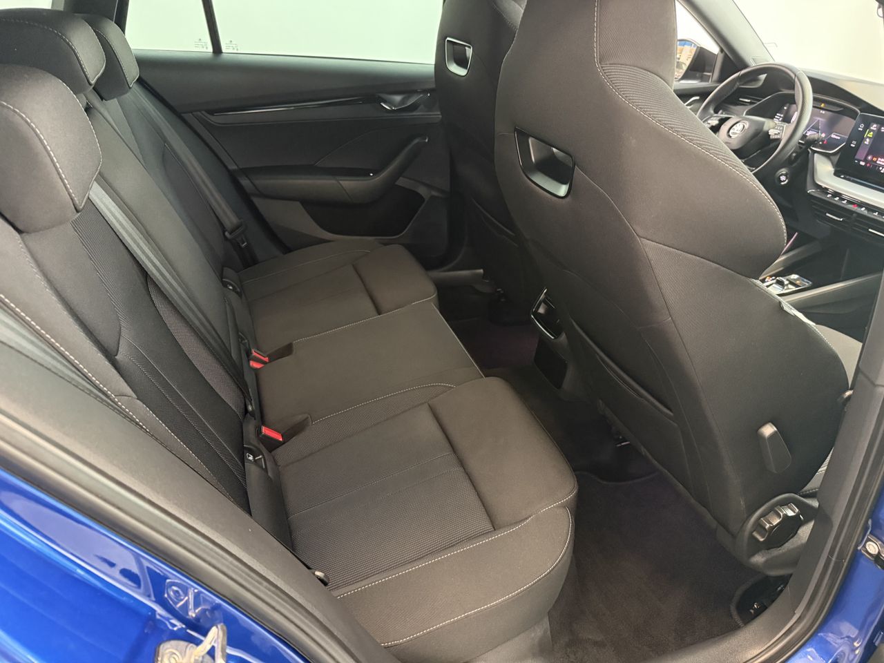 Skoda Octavia Combi 1.5 TSI M-HEV AUTO  - Foto 9