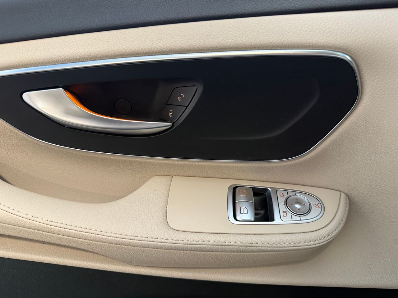 Mercedes Clase V 300d LARGO AVANTGARDE AUTO 8 PLAZAS - Foto 31