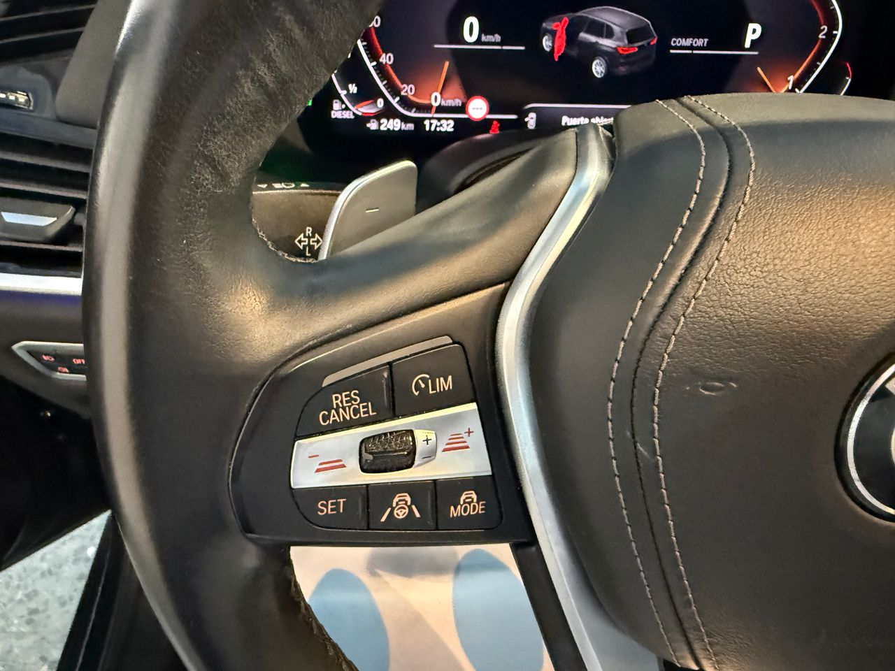BMW X5 xDrive30d - Foto 38