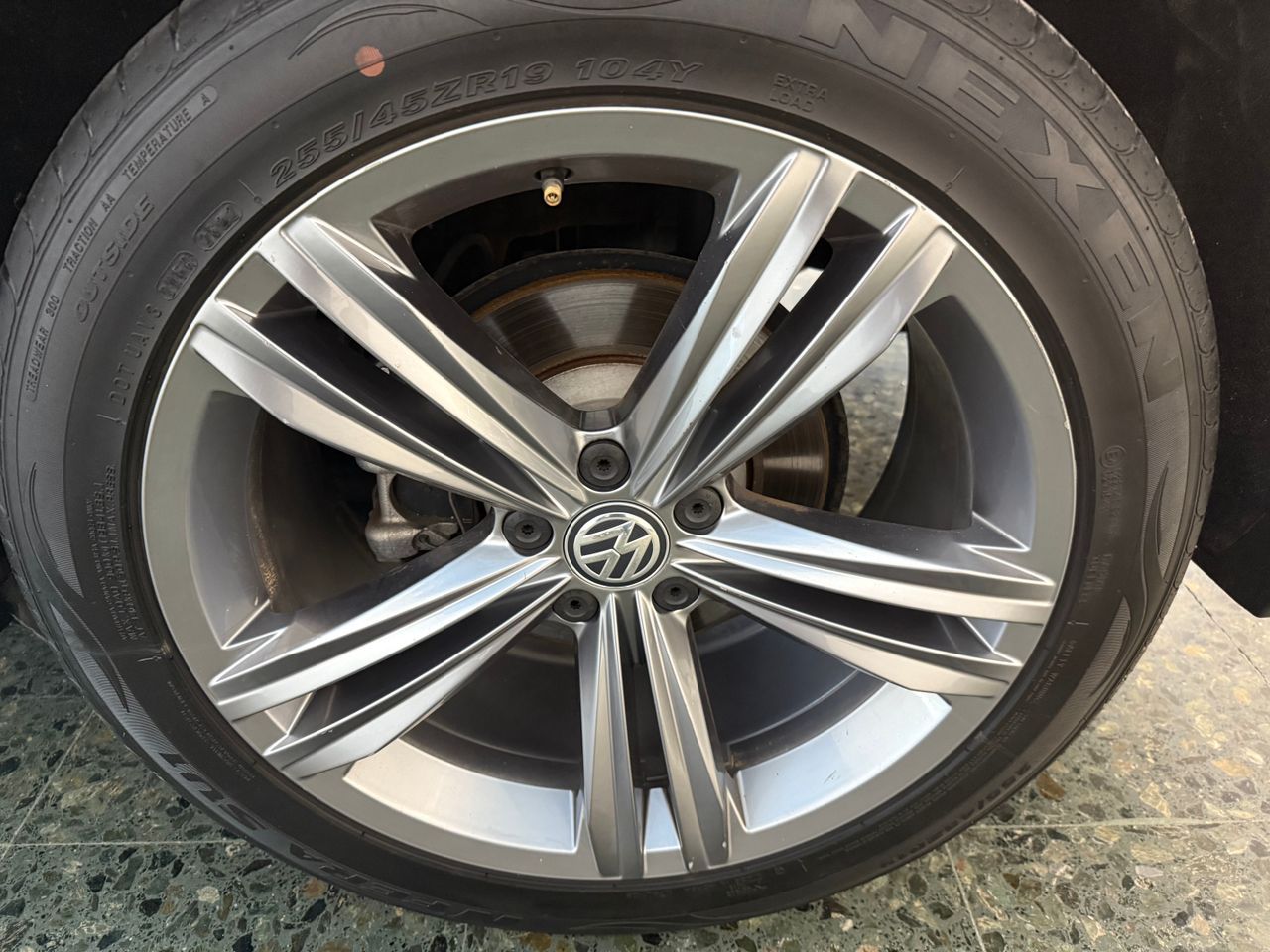 Volkswagen Tiguan 1.5 TSI DSG R-LINE - Foto 20