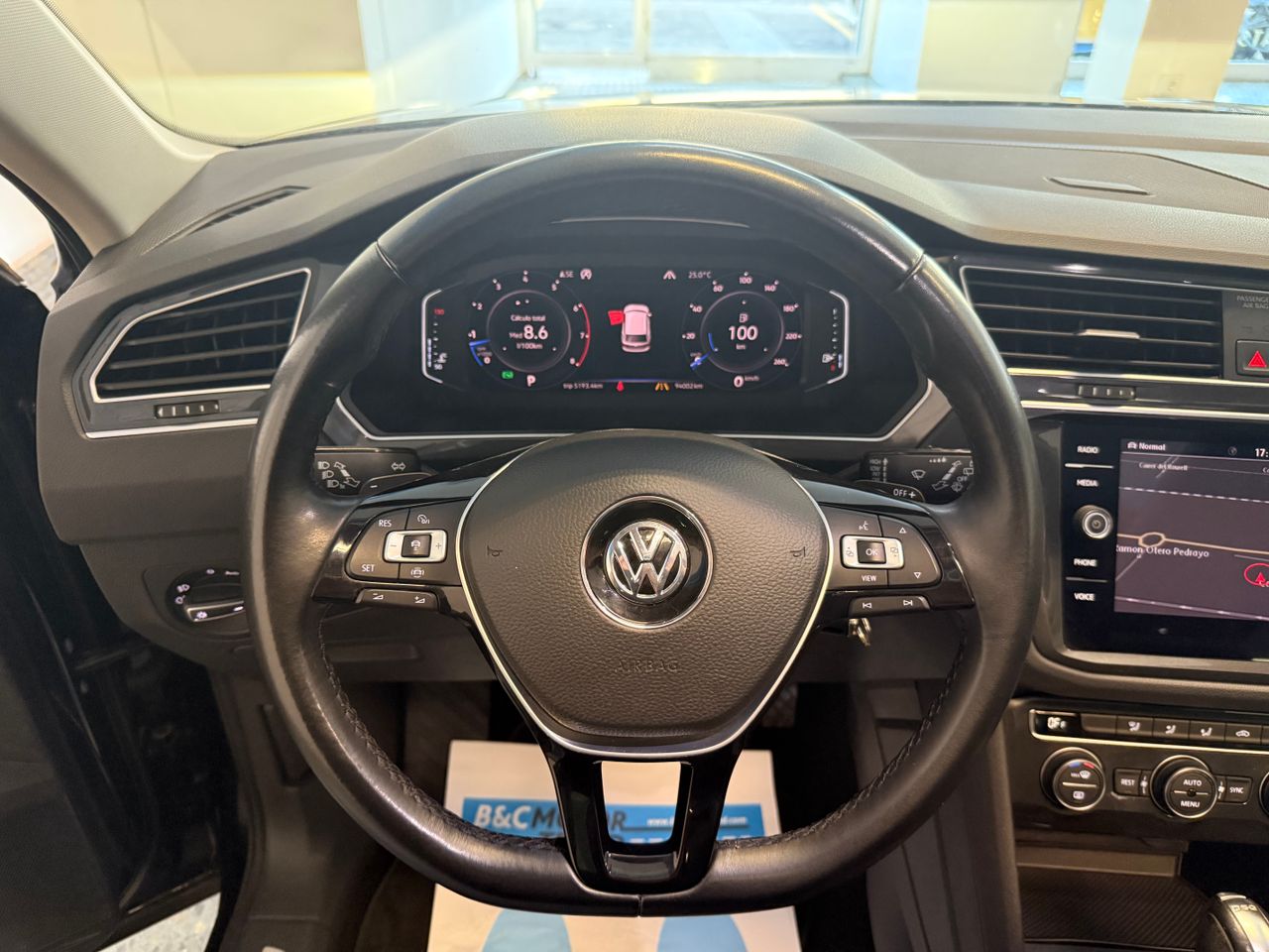 Volkswagen Tiguan 1.5 TSI DSG R-LINE - Foto 26