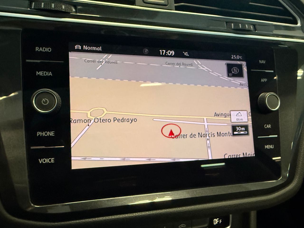Volkswagen Tiguan 1.5 TSI DSG R-LINE - Foto 17