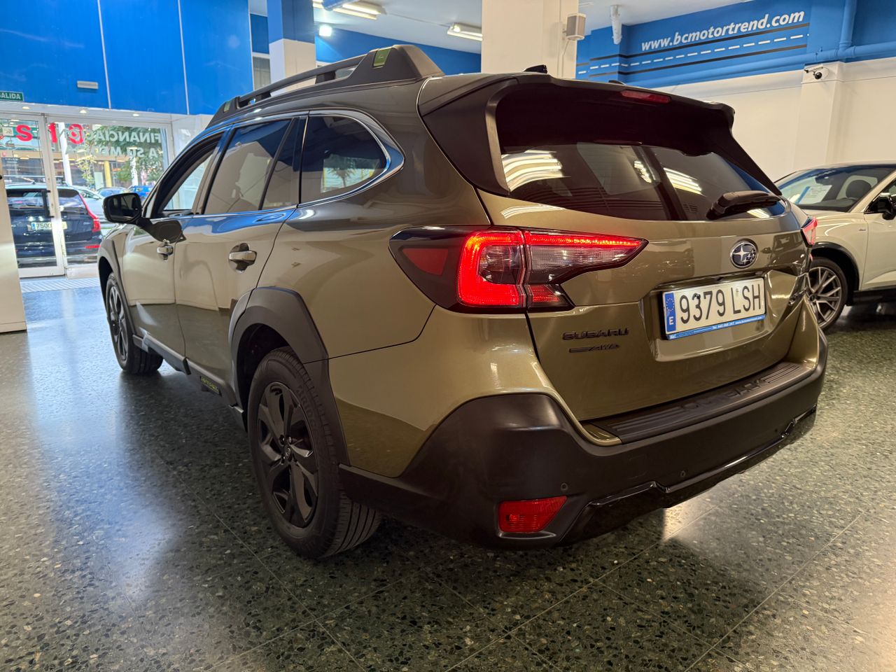 Subaru Outback 2.5i FIELD AUTO AWD - Foto 18