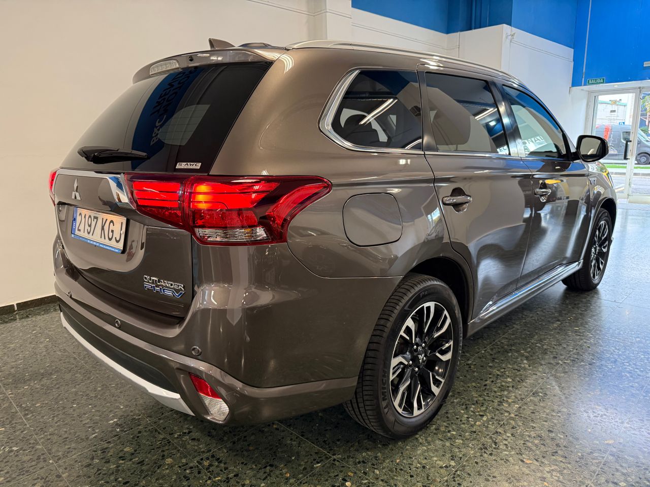 Mitsubishi Outlander 2.0 PHEV KAITEKI AWD - Foto 4