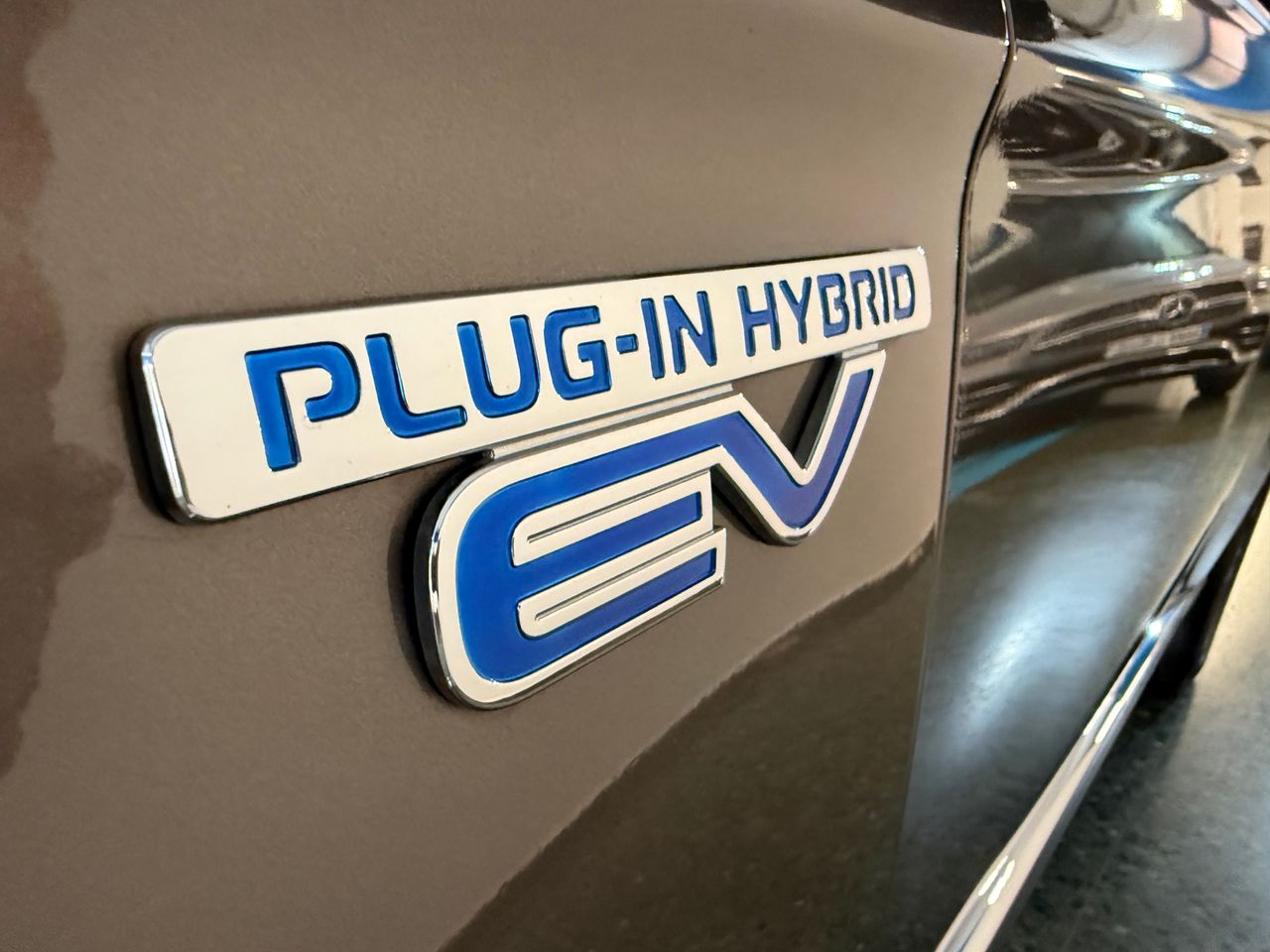 Mitsubishi Outlander 2.0 PHEV KAITEKI AWD - Foto 34
