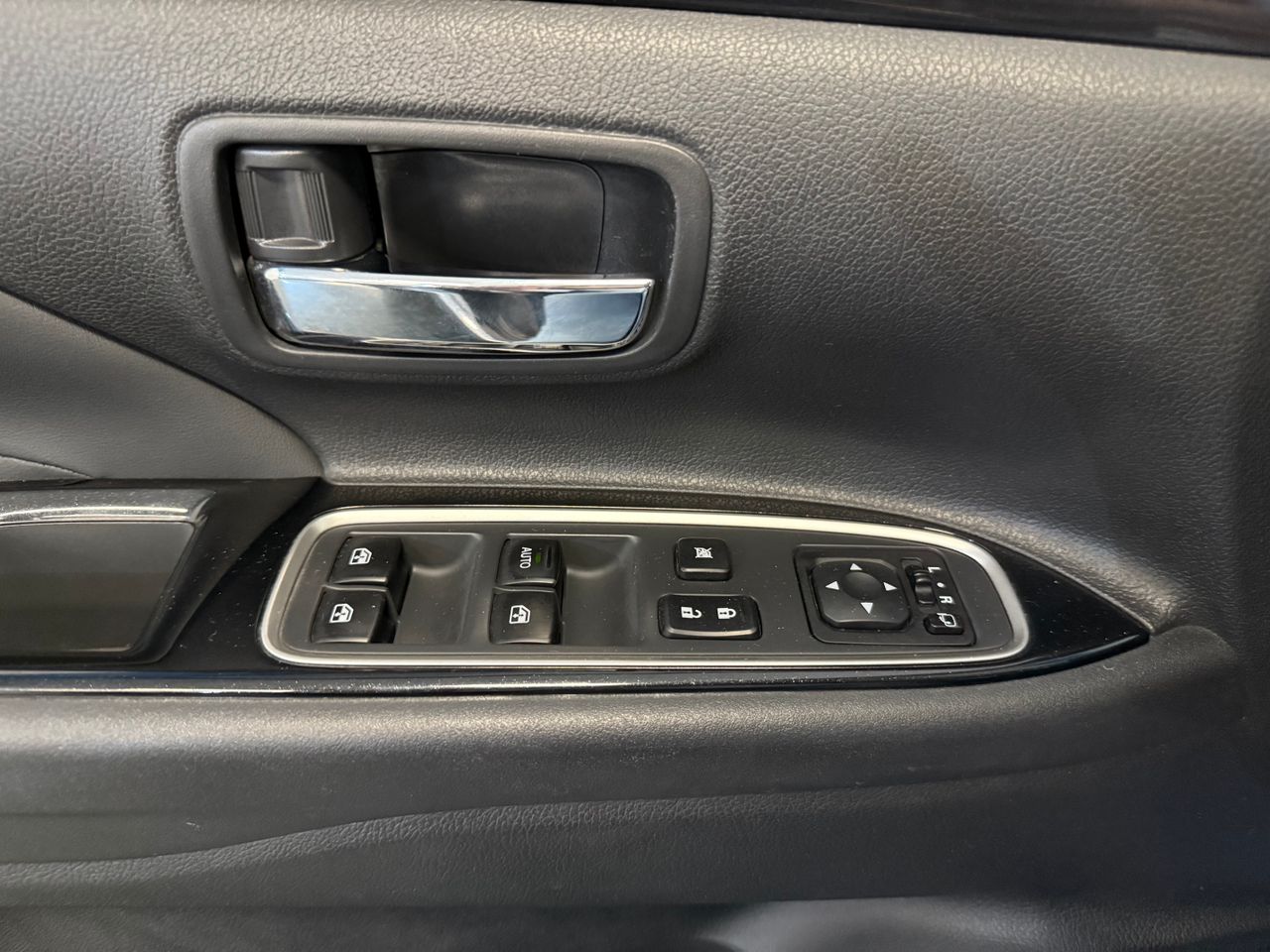 Mitsubishi Outlander 2.0 PHEV KAITEKI AWD - Foto 32